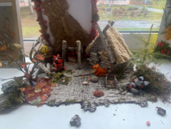 Выставка поделок "Осенняя палитра"